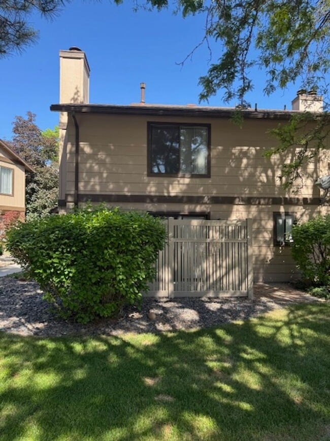 property at 4684 Rio Poco Rd