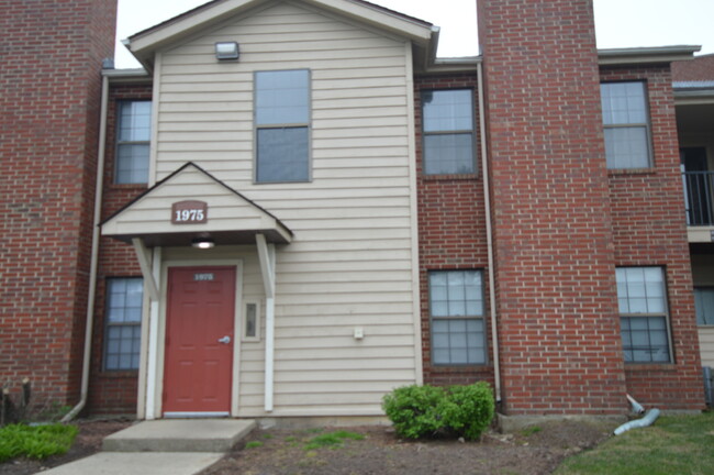 property at 1975 N Hicks Rd