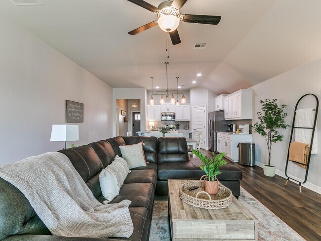 9120 Yassir Blvd in Yukon, OK - Building Photo - Building Photo