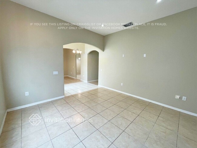 25150 Conestoga Dr in Land O Lakes, FL - Building Photo - Building Photo