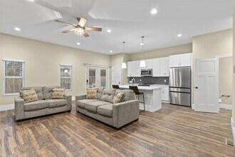 5424 Delmar Blvd in St. Louis, MO - Building Photo - Building Photo