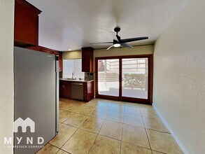 1227 27th St in San Diego, CA - Foto de edificio - Building Photo