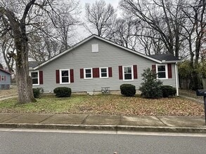 305 E Park Ave in Gallatin, TN - Building Photo - Building Photo