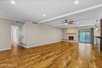 832 Tepic Dr in El Paso, TX - Building Photo - Building Photo