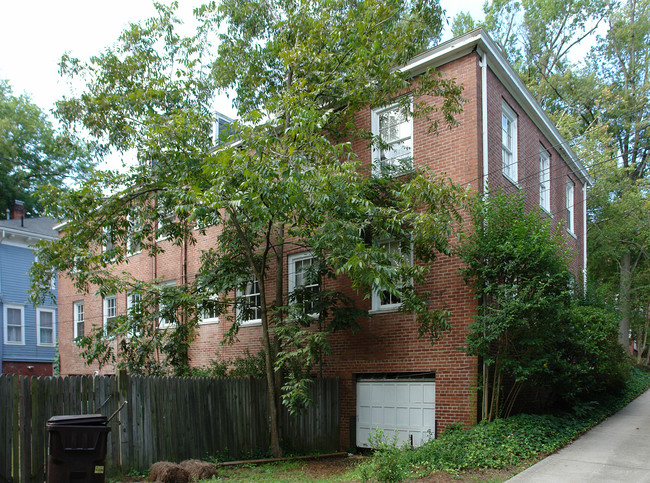 304 Watts St in Durham, NC - Foto de edificio - Building Photo