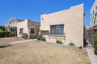 3965 Halldale Ave in Los Angeles, CA - Building Photo - Building Photo