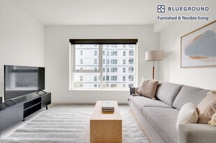 10351 NE 10th St in Bellevue, WA - Building Photo