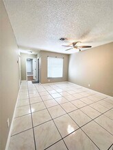 1470 NW 93rd Ter in Coral Springs, FL - Foto de edificio - Building Photo