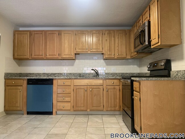 230 Babcock St