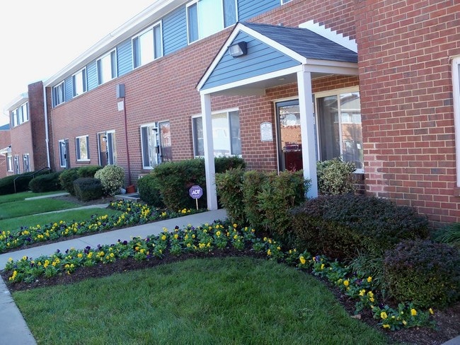 Bywater Mutual Homes