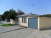 2320-24 1/2 W. 250th St. in Lomita, CA - Foto de edificio - Building Photo