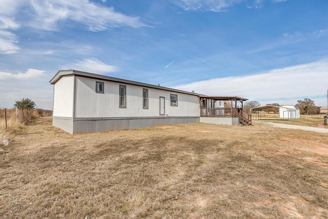 253 Jeremy Ln in Weatherford, TX - Foto de edificio