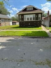 12253 S Yale Ave in Chicago, IL - Building Photo - Building Photo
