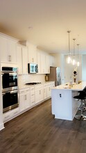 11284 Flagstaff Pl in Waldorf, MD - Foto de edificio - Building Photo