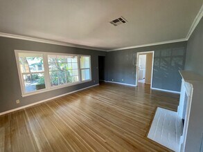 14517 Hesby St in Los Angeles, CA - Building Photo - Building Photo