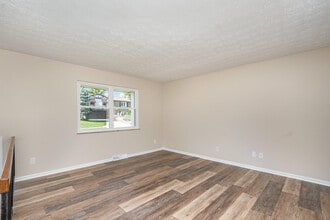 40 Stacy Ln in Fort Thomas, KY - Building Photo - Building Photo