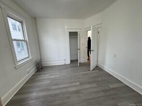 27-24 Gillmore St in Queens, NY - Building Photo - Building Photo