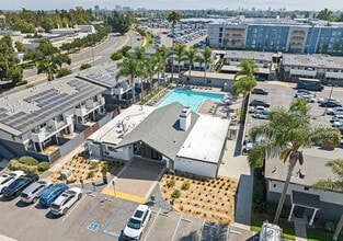 Harbor at Mesa Verde in Costa Mesa, CA - Building Photo - Building Photo