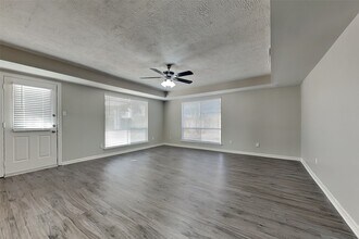 4823 Owens Creek Ln in Spring, TX - Building Photo - Building Photo