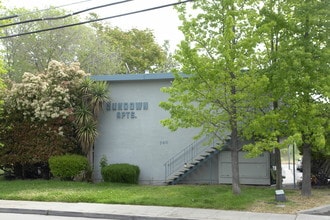 Sundown Apartments in Livermore, CA - Building Photo - Building Photo