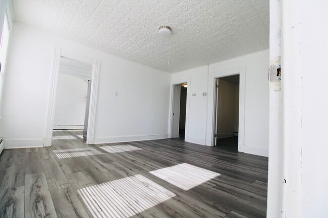 61 N Leonard St, Unit 2