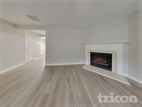 1436 Little Creek Dr in Lawrenceville, GA - Building Photo - Building Photo