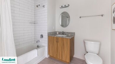 36 Washington Ave, Unit 214 in Carteret, NJ - Foto de edificio - Building Photo