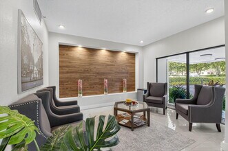 6815 Willow Wood Dr in Boca Raton, FL - Building Photo - Building Photo