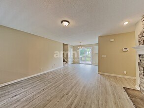 1733 Needmore Rd in Clarksville, TN - Building Photo - Building Photo