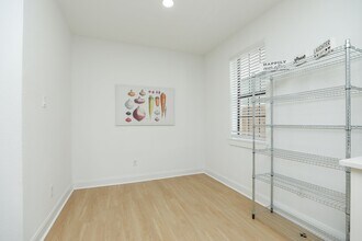 1842 Palm St in Houston, TX - Building Photo - Building Photo