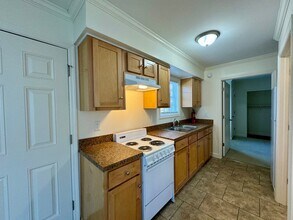 1027 W Atlantic St in South Hill, VA - Building Photo - Building Photo