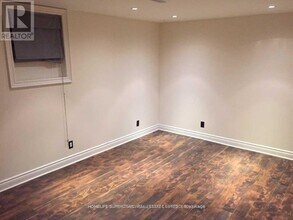 7 Bramtrail Gate in Brampton, ON - Building Photo - Building Photo