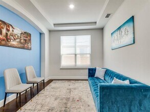 3253 Lakewood Blfs Trl in Lewisville, TX - Building Photo - Building Photo