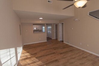1405-1407 Bodie Dr, Unit 1405 in Columbia, MO - Building Photo - Building Photo