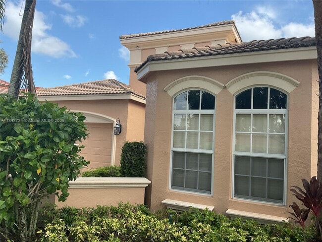 9329 Via Grande W in Wellington, FL - Building Photo - Building Photo