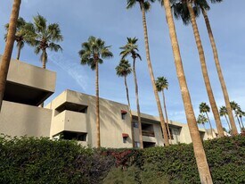 255 S Avenida Caballeros, Unit 215 in Palm Springs, CA - Building Photo