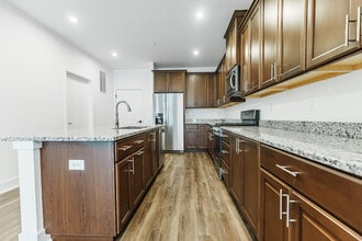 7104 Donatello Dr in Princeton, NJ - Building Photo - Building Photo