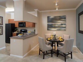 Esplanade Apartment Homes in Riverside, CA - Building Photo - Interior Photo