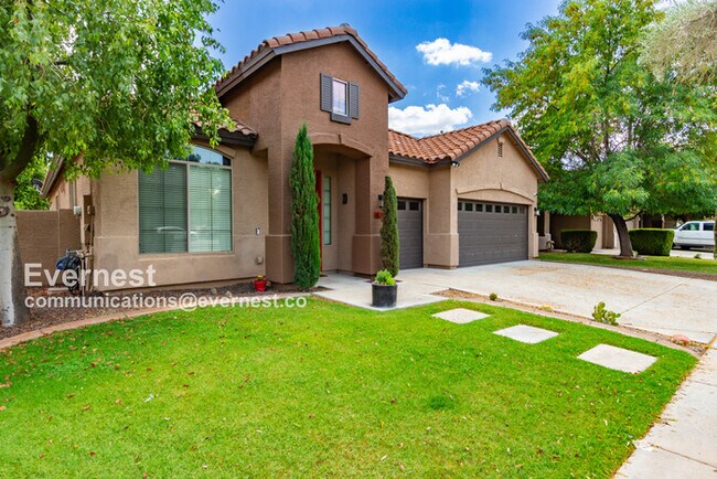 8791 W Lane Ave in Glendale, AZ - Building Photo - Building Photo
