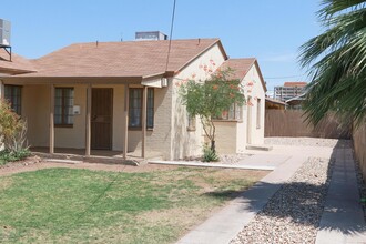 28 E 2nd Ave in Mesa, AZ - Foto de edificio - Building Photo