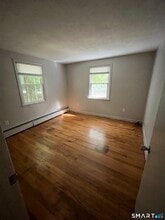 332 Richmond Rd in Coventry, CT - Building Photo - Building Photo