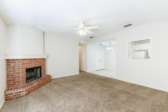 2614 81st St in Lubbock, TX - Foto de edificio - Building Photo