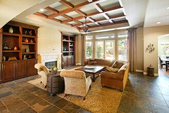 81075 Giacomo Way in La Quinta, CA - Building Photo - Building Photo