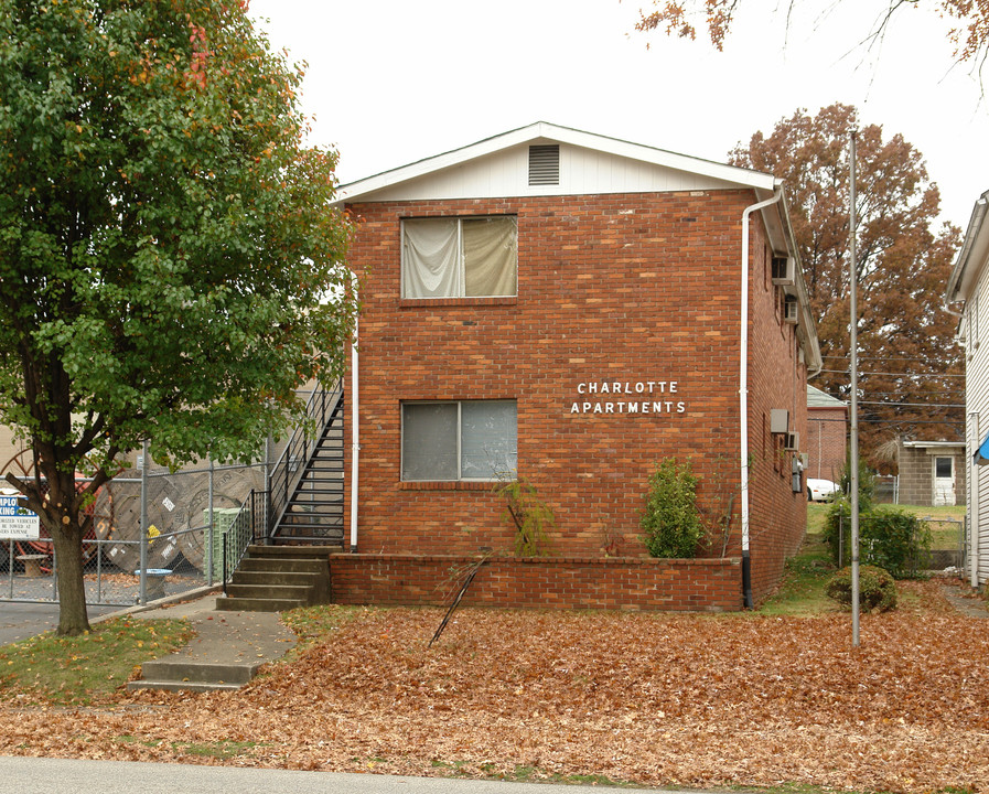 33 6th Ave in Huntington, WV - Foto de edificio