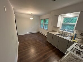 30 Park St, Unit 2 in Wanaque, NJ - Building Photo - Building Photo