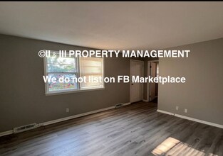 8539 Hayes St in Overland Park, KS - Building Photo - Building Photo