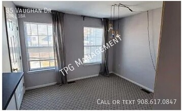 35 Vaughan Dr in Newark, NJ - Building Photo - Building Photo