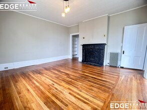 8 Malbert Rd, Unit 2 in Boston, MA - Building Photo - Building Photo
