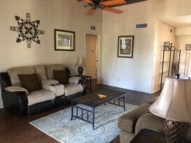 Wilshire Woods in San Antonio, TX - Building Photo