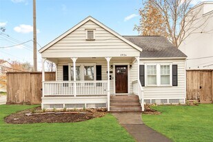 3934 Rice Boulevard in Houston, TX - Building Photo